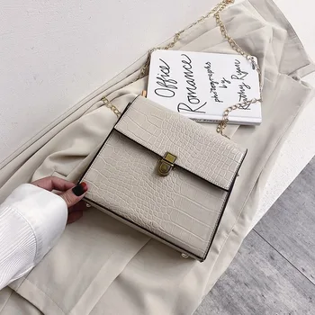 Popular crocodile pattern women's single shoulder diagonal small square bag 2020 new chain lock retro fashion ladies bag
Popular crocodile pattern women's single shoulder diagonal small square bag 2020 new chain lock retro fashion ladies bag