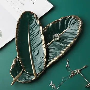 NORDIC STYLE INS PHNOM PENH DARK GREEN FEATHERS BANANA LEAF TRAY RETRO JEWELRY TRAY STORAGE TRAY DESSERT TRAY HOME DECORATION
NORDIC STYLE INS PHNOM PENH DARK GREEN FEATHERS BANANA LEAF TRAY RETRO JEWELRY TRAY STORAGE TRAY DESSERT TRAY HOME DECORATION