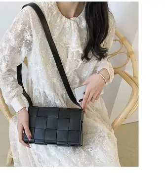 2020 Hot New Design Fashion Woman Bag Genuine Leather Weaving Square Bag Single Shoulder Bag Cowhide Messenger Bag 
2020 Hot New Design Fashion Woman Bag Genuine Leather Weaving Square Bag Single Shoulder Bag Cowhide Messenger Bag