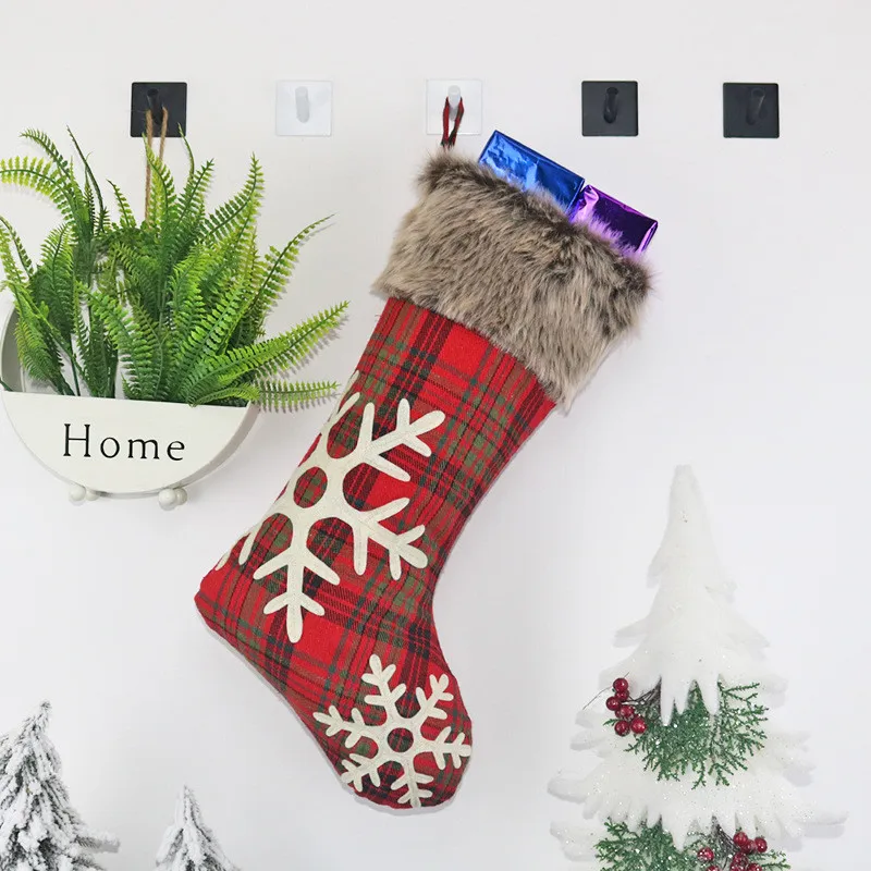 2020 Holiday Christmas Red Buffalo Plaid Stocking Ornament Xmas Decor for Home Xmas Tree Ornaments Gift Holders Large Stockings
2020 Holiday Christmas Red Buffalo Plaid Stocking Ornament Xmas Decor for Home Xmas Tree Ornaments Gift Holders Large Stockings