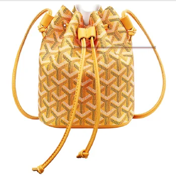 The new fashion bucket bag for spring 2020 is a one-shoulder mini messenger bag 1019
The new fashion bucket bag for spring 2020 is a one-shoulder mini messenger bag 1019