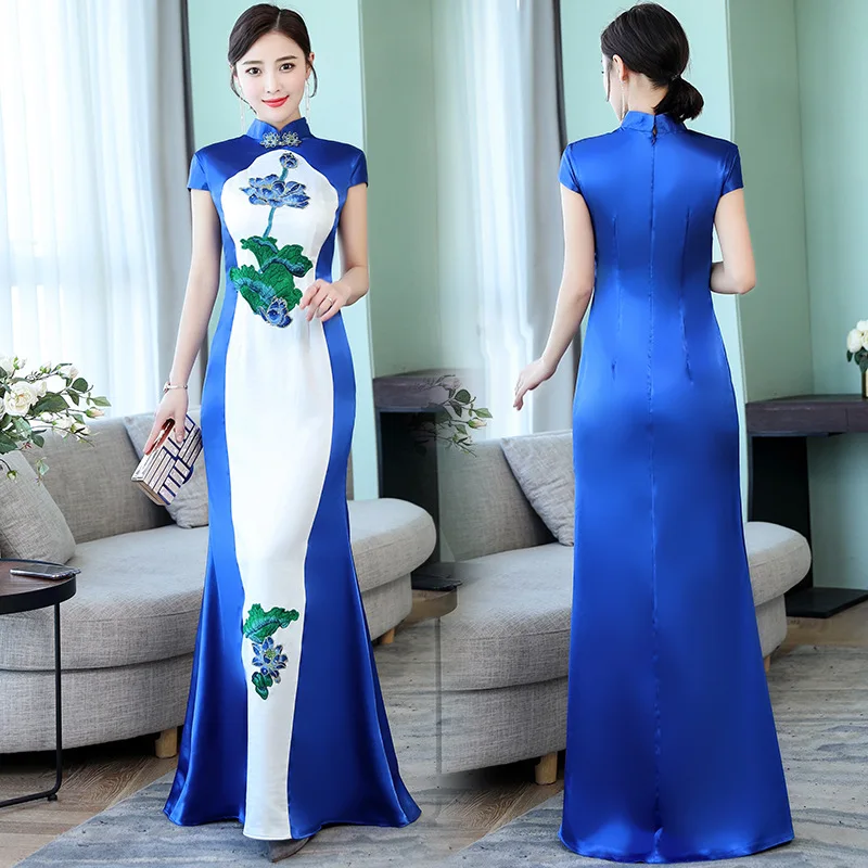 2019 New Style Spring And Autumn Blue And White Porcelain Slim Fit Improved Fishtail Cheongsam Long Stage Catwalks Table Perform
2019 New Style Spring And Autumn Blue And White Porcelain Slim Fit Improved Fishtail Cheongsam Long Stage Catwalks Table Perform
