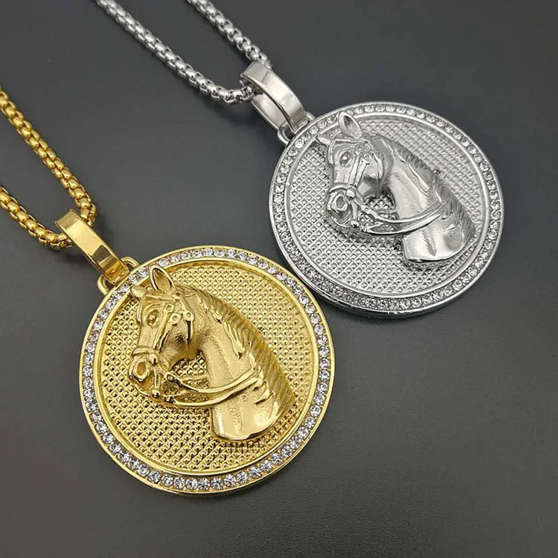 Хип-хоп Bling Iced Out Золото Цвет Нержавеющая сталь голова лошади круглые подвески ожерелья для мужчин рэппер ювелирные изделия Прямая поставка
Хип-хоп Bling Iced Out Золото Цвет Нержавеющая сталь голова лошади круглые подвески ожерелья для мужчин рэппер ювелирные изделия Прямая поставка