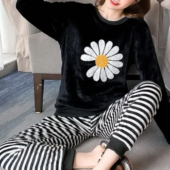 New 2021 Autumn Winter Warm Flannel Women Pyjamas Sets Thick Coral Velvet Long Sleeve Cartoon Sleepwear Flannel Pajamas Set Girl
New 2021 Autumn Winter Warm Flannel Women Pyjamas Sets Thick Coral Velvet Long Sleeve Cartoon Sleepwear Flannel Pajamas Set Girl