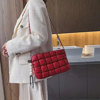 Fashion Pure Shoulder Bags Women Lightweight Fashion High-quality Leather Pearl Pendant Soft Surface Messenger Handbag
Fashion Pure Shoulder Bags Women Lightweight Fashion High-quality Leather Pearl Pendant Soft Surface Messenger Handbag