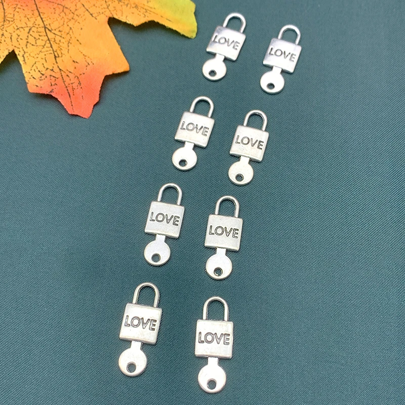 10Pcs Metal Alloy Silver Color Love Lock Charms Couple Pendants Necklace Jewelry Making Accessories DIY Bracelet Earrings
10Pcs Metal Alloy Silver Color Love Lock Charms Couple Pendants Necklace Jewelry Making Accessories DIY Bracelet Earrings
