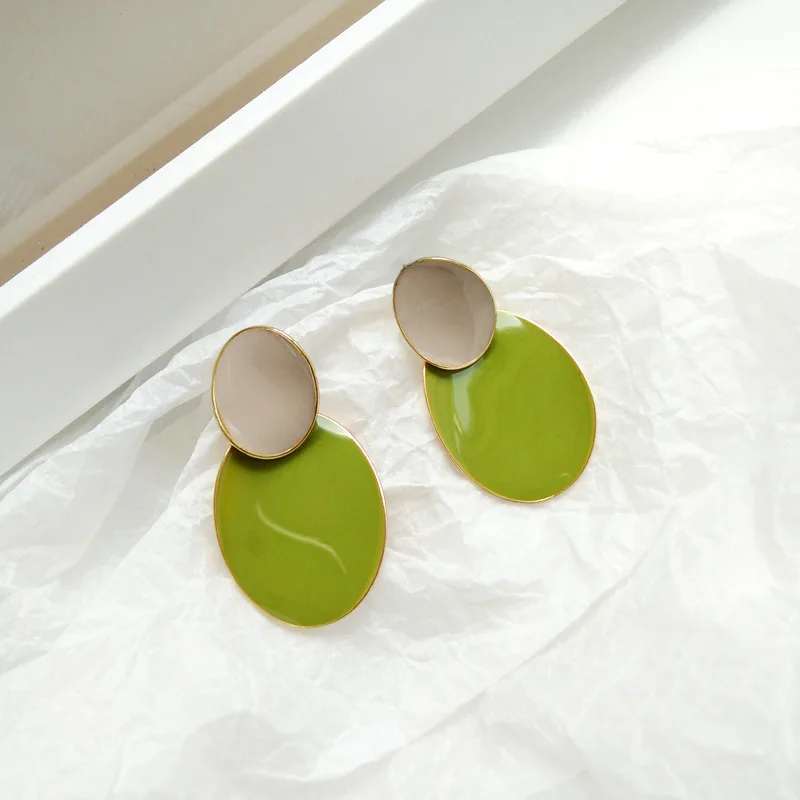 Trendy Alloy Avocado Green Slice Clips on Earring Without Piercing irregular oval Round Disc No Hole Clip Earrings
Trendy Alloy Avocado Green Slice Clips on Earring Without Piercing irregular oval Round Disc No Hole Clip Earrings