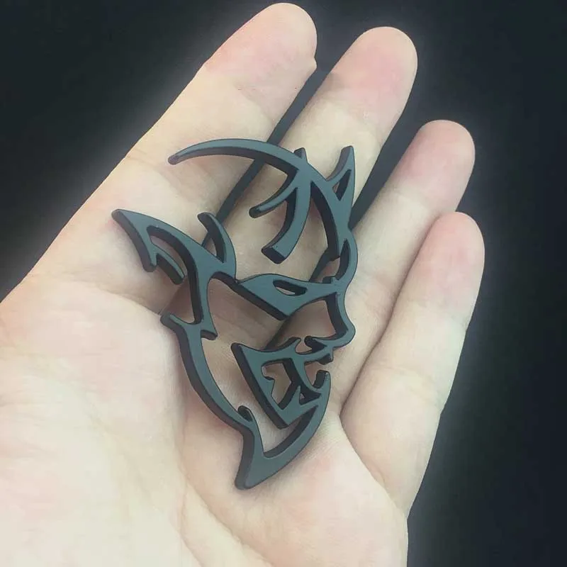 黑左