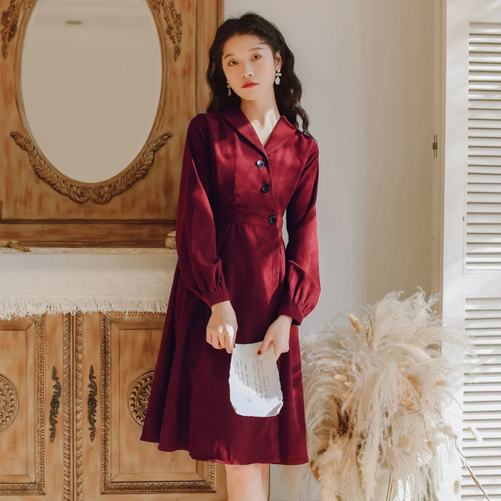 Classical Pure Red Dress Vintage Autumn Winter Retro High Waist Button Corduroy Dress A-line Swing Women Party Vestidos
Classical Pure Red Dress Vintage Autumn Winter Retro High Waist Button Corduroy Dress A-line Swing Women Party Vestidos