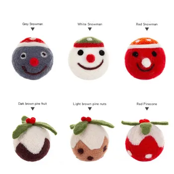 Christmas Pet Cat Toy Colorful Ball of Wool Set Comfortable Soft Durable Pet Cat Toys Holiday Perfect Gift
Christmas Pet Cat Toy Colorful Ball of Wool Set Comfortable Soft Durable Pet Cat Toys Holiday Perfect Gift