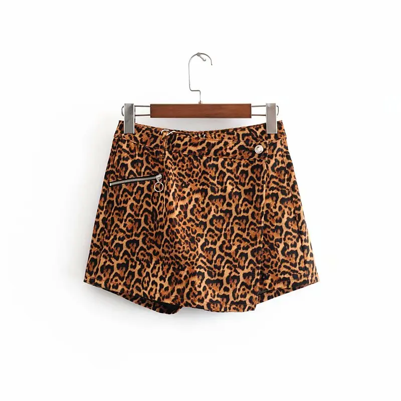 Vintage Chic Leopard Print Zipper Fly Button Asymmetrical Shorts 2019 Fashion Women Animal Pattern Short Pants Casual Pantalones
Vintage Chic Leopard Print Zipper Fly Button Asymmetrical Shorts 2019 Fashion Women Animal Pattern Short Pants Casual Pantalones