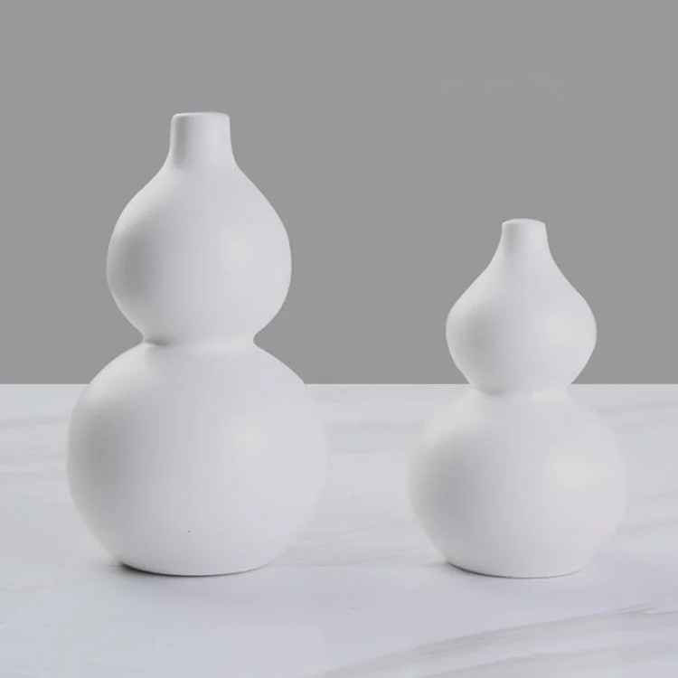 Nordic Creative New Black And White Gourd Ceramic Decoration Home Adornment Living Room Bedroom Desktop Dried Flower Ornaments
Nordic Creative New Black And White Gourd Ceramic Decoration Home Adornment Living Room Bedroom Desktop Dried Flower Ornaments