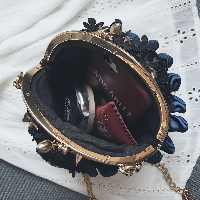 Autumn New Style Sweet Ladies' Ice Cream Concave Modeling Iron Clamp Mouth Contrast Color Shoulder Hand WOMEN'S Bag
Autumn New Style Sweet Ladies' Ice Cream Concave Modeling Iron Clamp Mouth Contrast Color Shoulder Hand WOMEN'S Bag