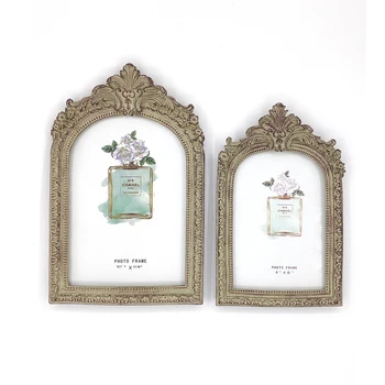 Arched European Distressed Retro Photo Frame French Style Table Round Picture Frame Golden Decoration Hanging Wall frame
Arched European Distressed Retro Photo Frame French Style Table Round Picture Frame Golden Decoration Hanging Wall frame