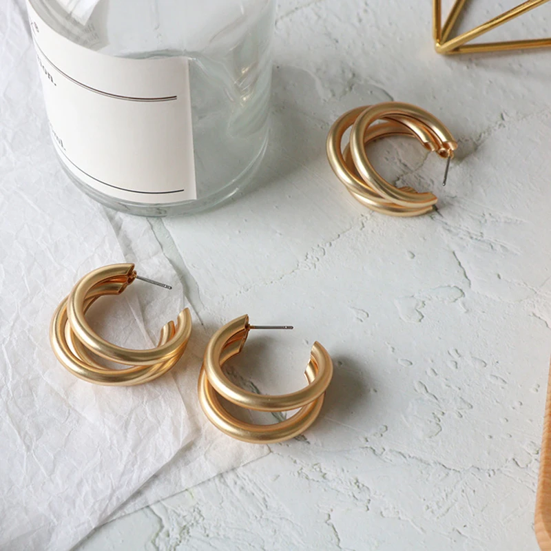 Multilayer Gold Sliver Color C Shaped Hoop Earrings For Women Round Minimalist Thick Chunky Open Circle Earrings Statement 2019
Multilayer Gold Sliver Color C Shaped Hoop Earrings For Women Round Minimalist Thick Chunky Open Circle Earrings Statement 2019