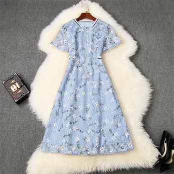 2020 New Runway Designer Summer Dresses for Women Fashion Clothes Short Sleeve Front Zipper Flower Lace Dress robe femme
2020 New Runway Designer Summer Dresses for Women Fashion Clothes Short Sleeve Front Zipper Flower Lace Dress robe femme