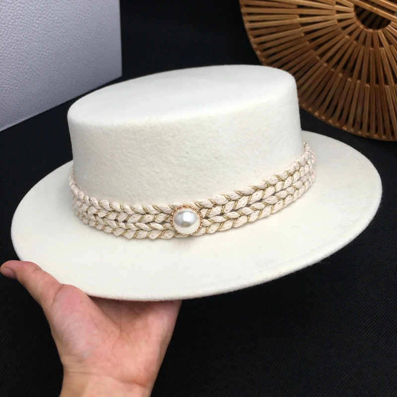 Early autumn white woolen felt hat hat hat Korean version of Europe and America elegant retro fashion celebrity yuan pearl Frenc
Early autumn white woolen felt hat hat hat Korean version of Europe and America elegant retro fashion celebrity yuan pearl Frenc