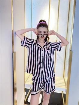 Pajamas female summer ice silk short-sleeved two-piece suit summer thin section Korean version cute style simulation silk home s
Pajamas female summer ice silk short-sleeved two-piece suit summer thin section Korean version cute style simulation silk home s