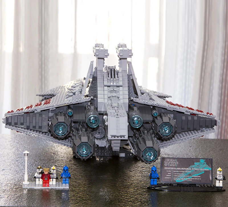 In Stock 05077 6125Pcs Star Plans Series The UCS Republic Star Destroyer Cruiser ST04 Building Blocks Bricks Toys with MOC-0694
In Stock 05077 6125Pcs Star Plans Series The UCS Republic Star Destroyer Cruiser ST04 Building Blocks Bricks Toys with MOC-0694