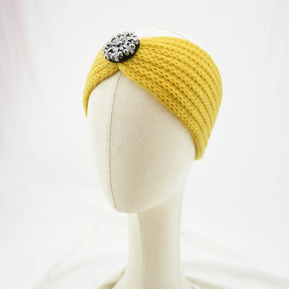 Women Solid Color Knitting Wool Sport Hairband Autumn and Winter Comfortable Warm Elastic Headband Girls Headwear Christmas Gift
Women Solid Color Knitting Wool Sport Hairband Autumn and Winter Comfortable Warm Elastic Headband Girls Headwear Christmas Gift