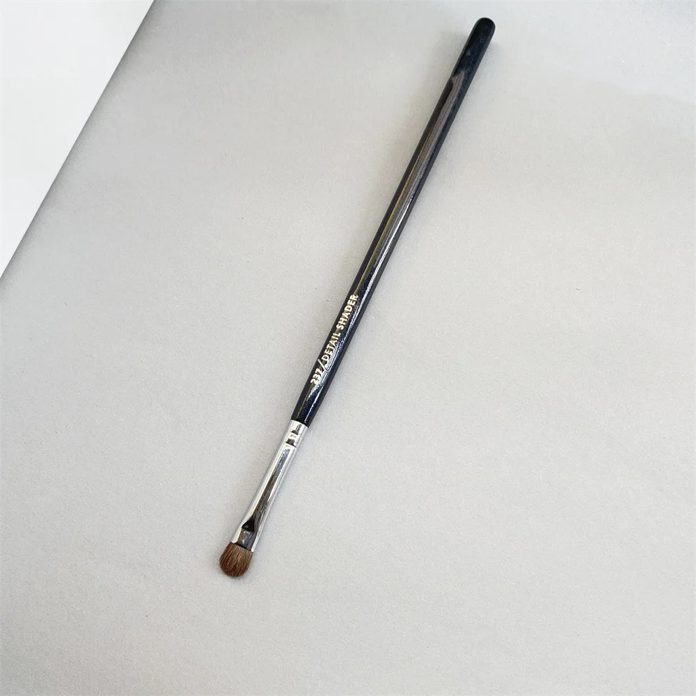 

237 Detail Shader Makeup Brush - Small Shader Eye Shadow Smudging Eyeliner Cosmetics Beauty Tool