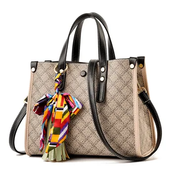 New Arrival Bags in Luxury Handbags Branded Designer Shoulder Bag Female with Scarves Pochette Sac Femme Spring Style 
New Arrival Bags in Luxury Handbags Branded Designer Shoulder Bag Female with Scarves Pochette Sac Femme Spring Style