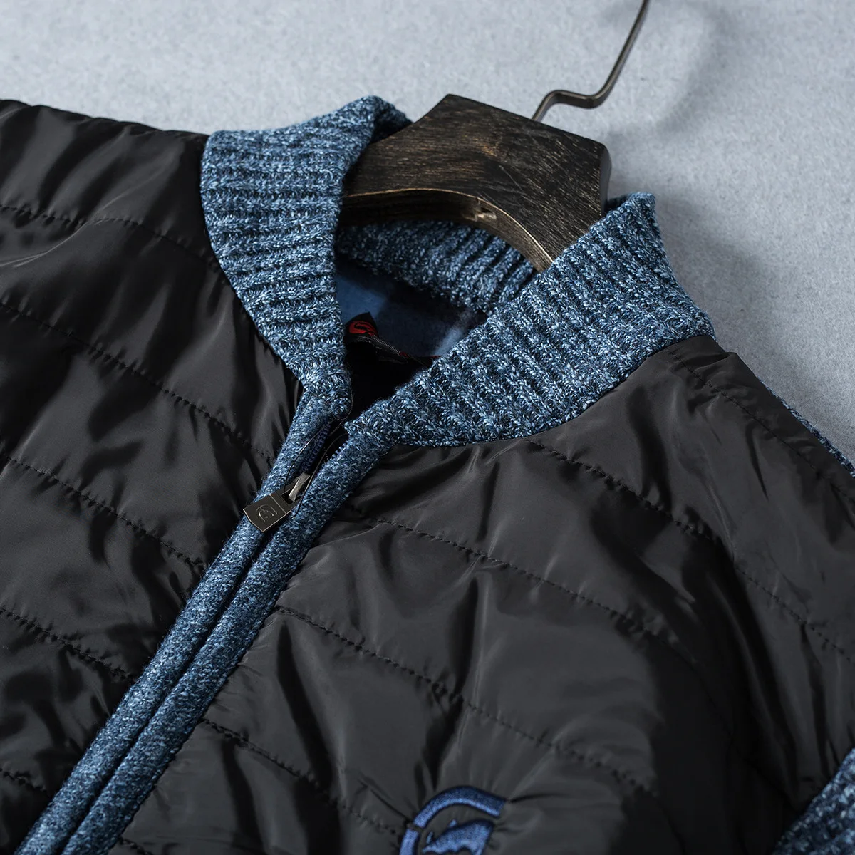 ME17 Handsome Men'S Wear Winter Large Size Thick Warm Padded Knitted Joint Stand Collar plus Velvet Sweater Cotton Jacket
ME17 Handsome Men'S Wear Winter Large Size Thick Warm Padded Knitted Joint Stand Collar plus Velvet Sweater Cotton Jacket