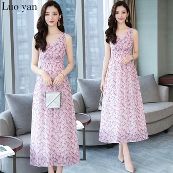 2020 Korean New Plus Size Boho Sexy Maxi Sundress Summer Vintage Floral Chiffon Beach Dress Elegant Women Bodycon Party Vestidos
2020 Korean New Plus Size Boho Sexy Maxi Sundress Summer Vintage Floral Chiffon Beach Dress Elegant Women Bodycon Party Vestidos