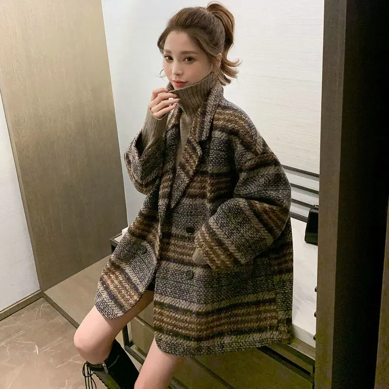 Фото Korean Oversized Winter Coat Women Woolen Plaid Jacket Female Plus Size Loose Tweed Coats Autumn Womens Windbreakers MY1963 | Женская