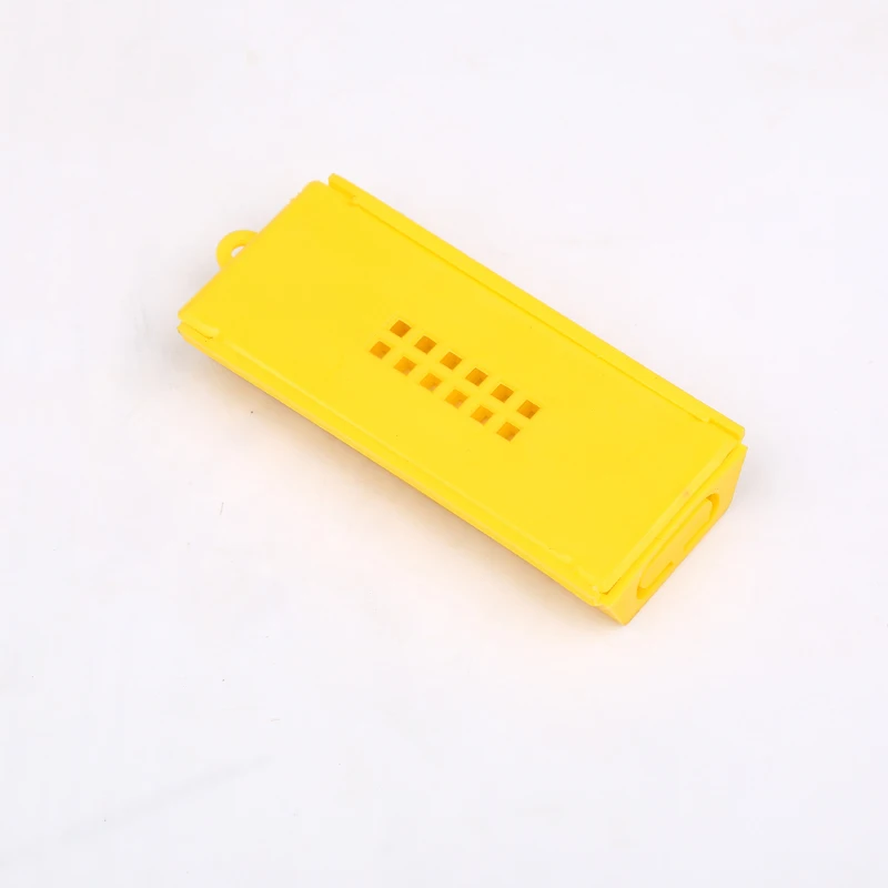 100pcs Beekeeping Equipment Tools Beekeeper Apiculture Professional Transport Plastic Bee Cages Box for Bees Queen Bee Isolation
100pcs Beekeeping Equipment Tools Beekeeper Apiculture Professional Transport Plastic Bee Cages Box for Bees Queen Bee Isolation