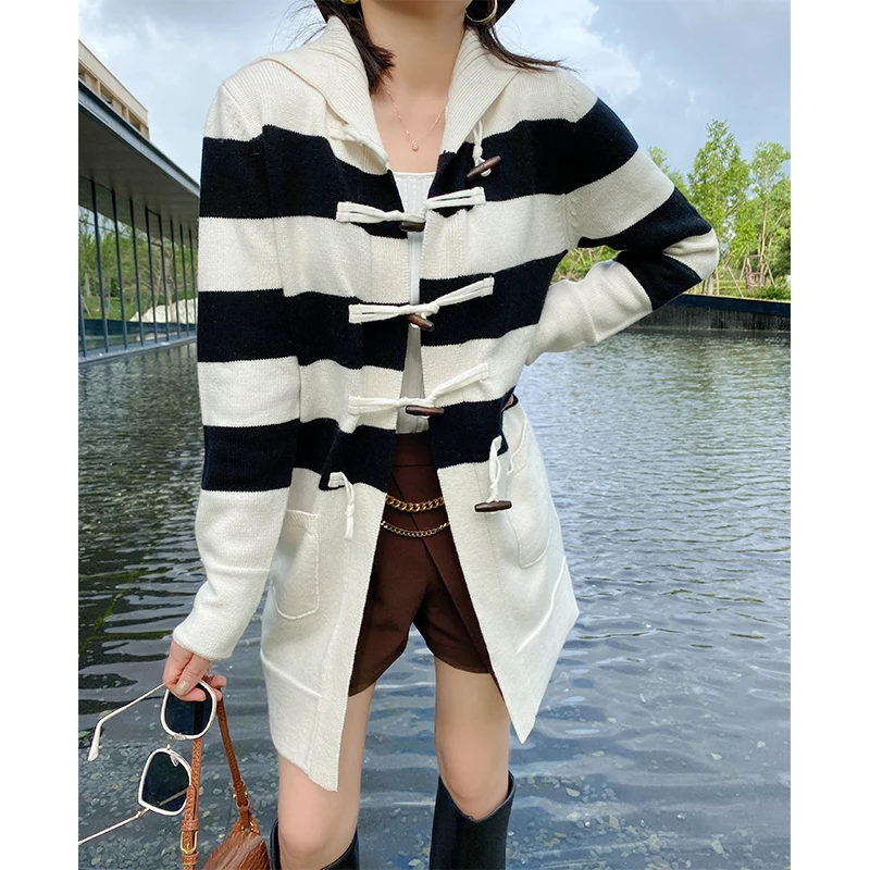 Striped knitted cardigan women's 2021 new spring and autumn mid-length fashion slim and versatile long-sleeved jacket
Striped knitted cardigan women's 2021 new spring and autumn mid-length fashion slim and versatile long-sleeved jacket