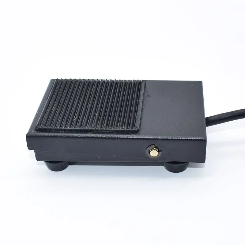 Foot switch FS TFS - 1-1 foot switch iron shell Since the reset power supply pedal switch to take line 2 meters
Foot switch FS TFS - 1-1 foot switch iron shell Since the reset power supply pedal switch to take line 2 meters