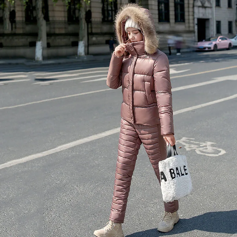 Two-Piece Women Cotton-Padded Jacket Suit 2023New Winter Fashion Warm Hooded Fur Collar Ladies Suit Women Cotton Jacket NBH219
Two-Piece Women Cotton-Padded Jacket Suit 2023New Winter Fashion Warm Hooded Fur Collar Ladies Suit Women Cotton Jacket NBH219
