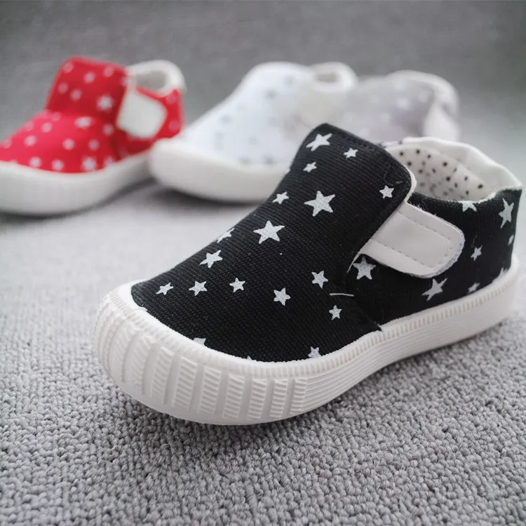 Five-pointed Star Printed Children Canvas Shoes Foot Covering Breathable Star Adjustable Velcro Wear-Resistant Mold Plastics Sho
Five-pointed Star Printed Children Canvas Shoes Foot Covering Breathable Star Adjustable Velcro Wear-Resistant Mold Plastics Sho