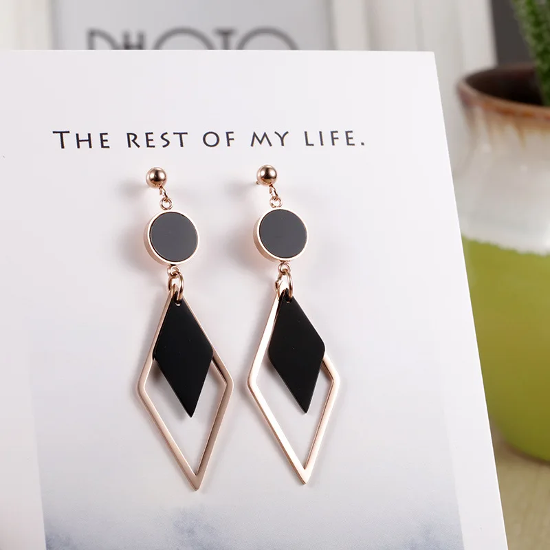 Fahion Cute Informal Earbob Personality Eardrop Women Elegant Party Offical Stainless Steel Rose Gold Black Prismatic Earrings
Fahion Cute Informal Earbob Personality Eardrop Women Elegant Party Offical Stainless Steel Rose Gold Black Prismatic Earrings