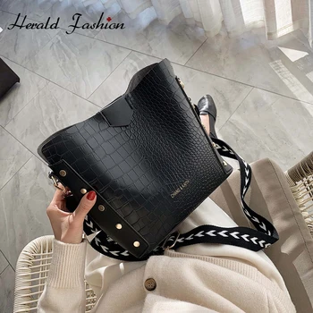 Crocodile Bucket Bags Women Alligator Pattern Handbag Large Capacity Casual Lady Shoulder Messenger Crossbody Bags Black Bag
Crocodile Bucket Bags Women Alligator Pattern Handbag Large Capacity Casual Lady Shoulder Messenger Crossbody Bags Black Bag