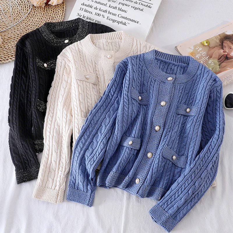 2020 Autumn Women Twist Knitted Cardigan Pearl Buttons O Neck Solid Color Single Breasted Knitted Sweater Knitwear
2020 Autumn Women Twist Knitted Cardigan Pearl Buttons O Neck Solid Color Single Breasted Knitted Sweater Knitwear