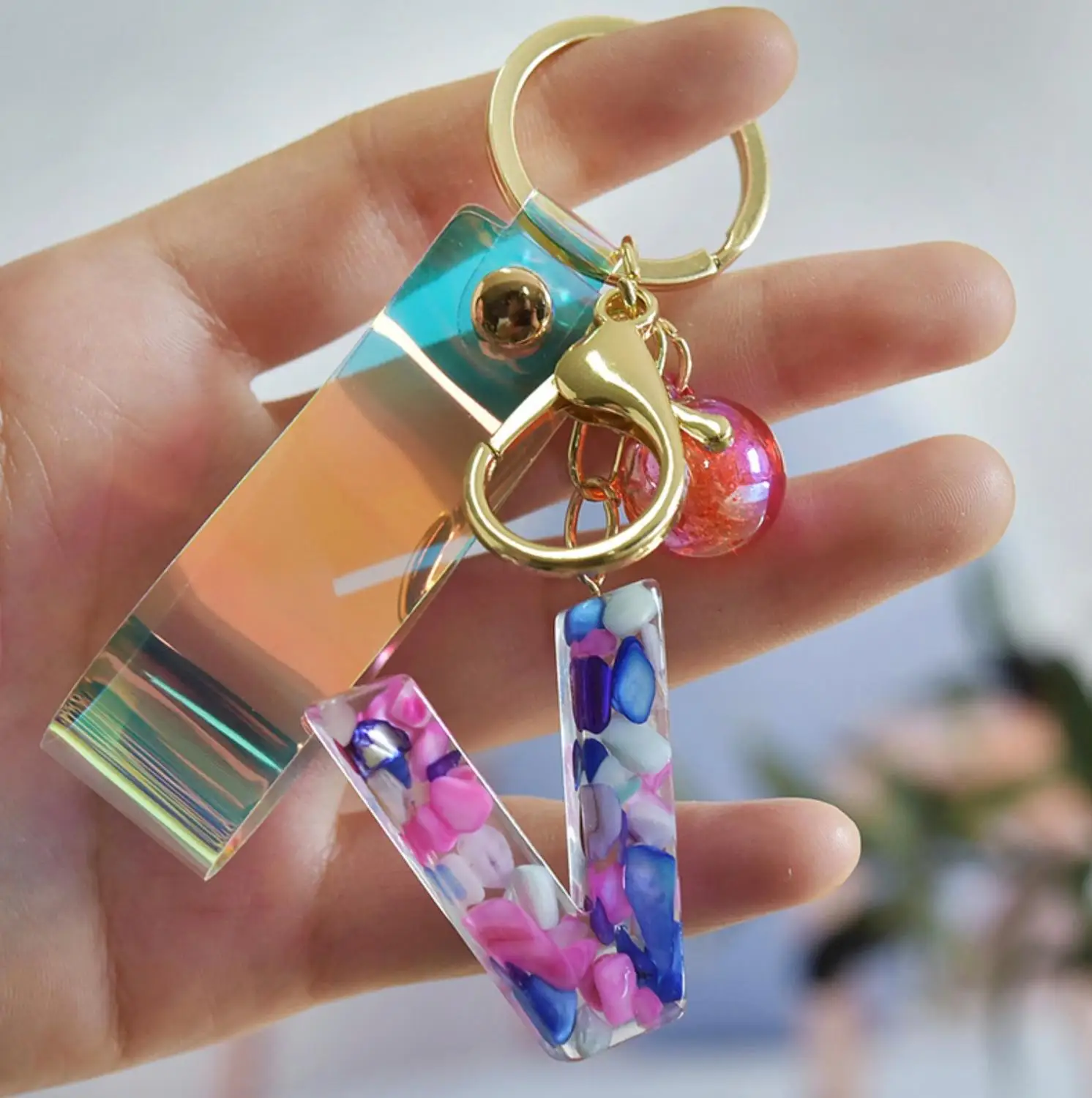 Colorful LASER English Letter Keychain Cute Name DIY Keyring Charms Fashion Bag Pendant For Lady Gift For Friend Women
Colorful LASER English Letter Keychain Cute Name DIY Keyring Charms Fashion Bag Pendant For Lady Gift For Friend Women
