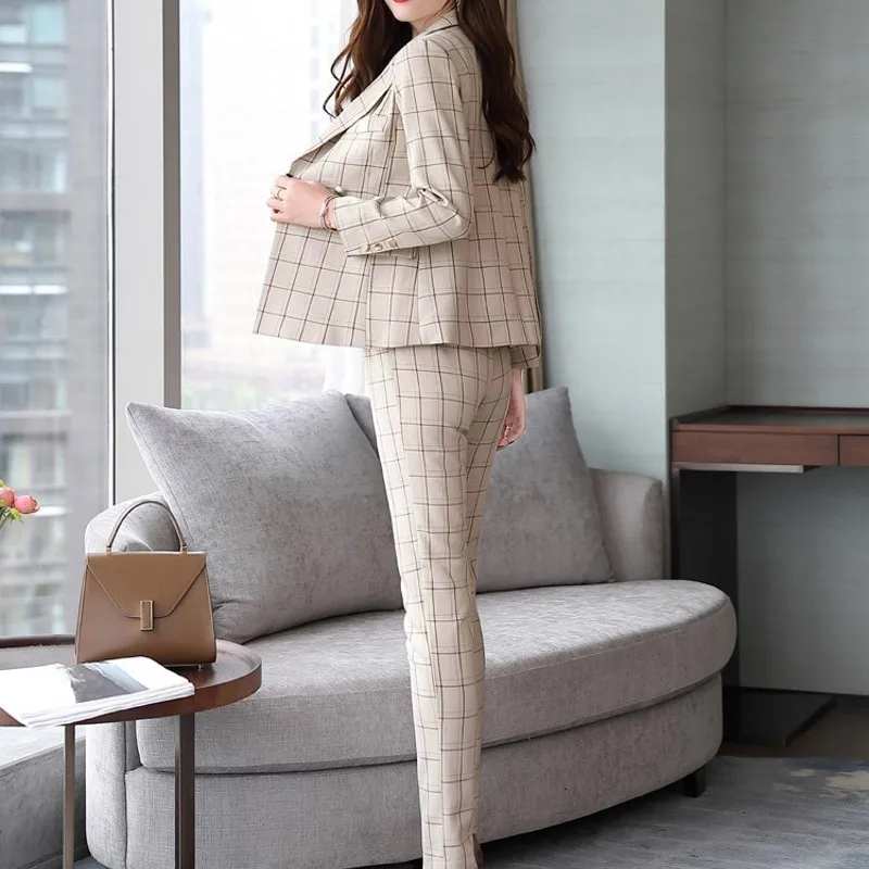 Womens Autumn Suit Fashion Two Piece Elegant Slim Plaid Single Breasted Solid Khaki Black Tops Blazer Long Pants Set Women M-2XL
Womens Autumn Suit Fashion Two Piece Elegant Slim Plaid Single Breasted Solid Khaki Black Tops Blazer Long Pants Set Women M-2XL