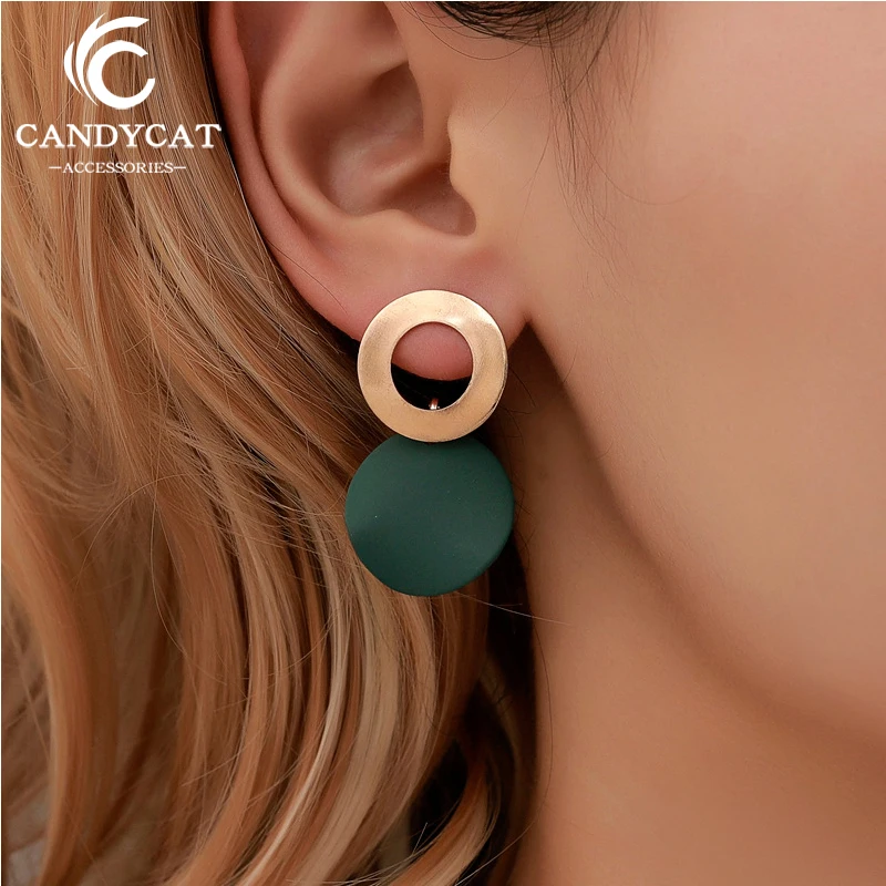 Vintage Metal Round Drop Earrings Simple Three-dimensional Geometric Circle Dangle Earring Women Fashion Earrings 2019 Wholesale
Vintage Metal Round Drop Earrings Simple Three-dimensional Geometric Circle Dangle Earring Women Fashion Earrings 2019 Wholesale