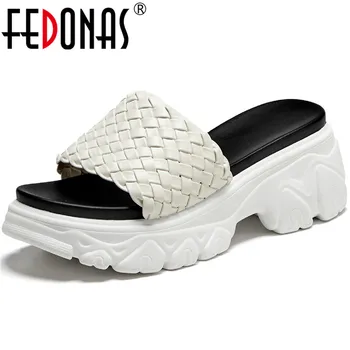 FEDONAS Comfortable Fashion Peep Toe Female Slippers Platforms High Hels Sandals 2020 Summer New Basic Working House Shoes Woman
FEDONAS Comfortable Fashion Peep Toe Female Slippers Platforms High Hels Sandals 2020 Summer New Basic Working House Shoes Woman