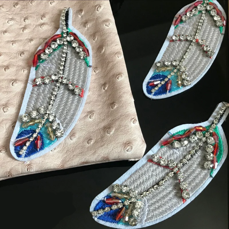 1Piece Feather Handmade Rhinestones Beaded Applique for Clothes DIY Beads Patch Clothing Applications
1Piece Feather Handmade Rhinestones Beaded Applique for Clothes DIY Beads Patch Clothing Applications