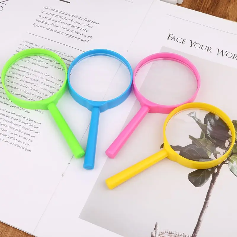1pc Portable Handheld Magnifier 60mm 3X Magnifying Loupe Lens Reading Magnifier Glass Lens for Kids Toy Random Color
1pc Portable Handheld Magnifier 60mm 3X Magnifying Loupe Lens Reading Magnifier Glass Lens for Kids Toy Random Color
