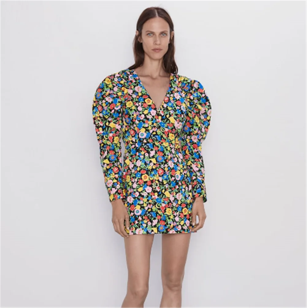 2019 ZA Summer New Bohemian Women Street Fashion Temperament Elegant Flower Print V-neck Dress Popular print Dress Travel Party
2019 ZA Summer New Bohemian Women Street Fashion Temperament Elegant Flower Print V-neck Dress Popular print Dress Travel Party