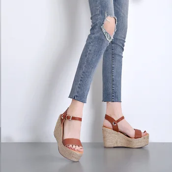 Female Sandal Beige Heeled Sandals Muffins shoe 2020 Summer Clogs Wedge shoes High Heels Beach Shoes Buckle Strap Ladies Black
Female Sandal Beige Heeled Sandals Muffins shoe 2020 Summer Clogs Wedge shoes High Heels Beach Shoes Buckle Strap Ladies Black