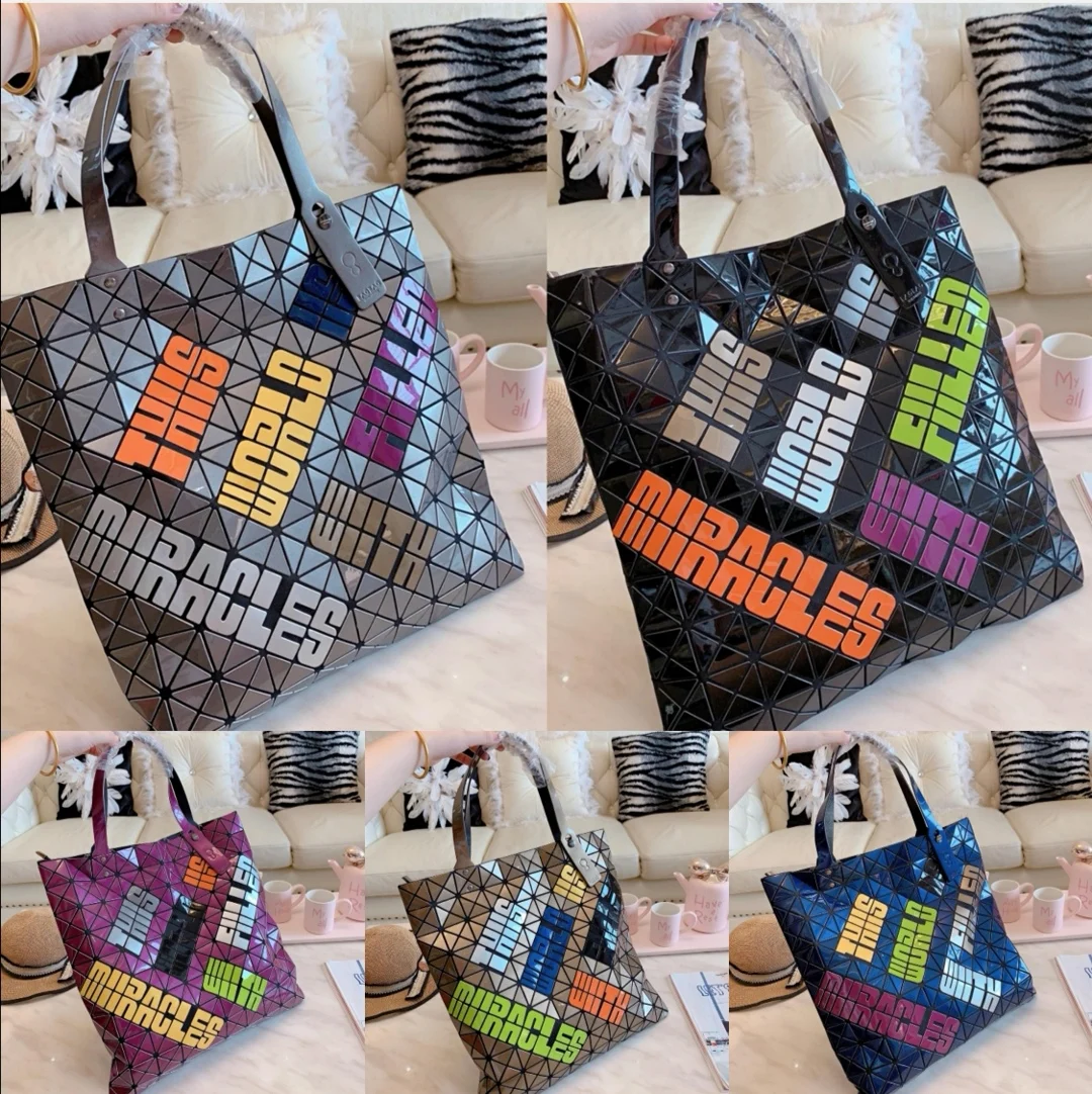 2020 limited edition Japanese Rainbow Bag, high quality, fashionable, versatile and durable
2020 limited edition Japanese Rainbow Bag, high quality, fashionable, versatile and durable