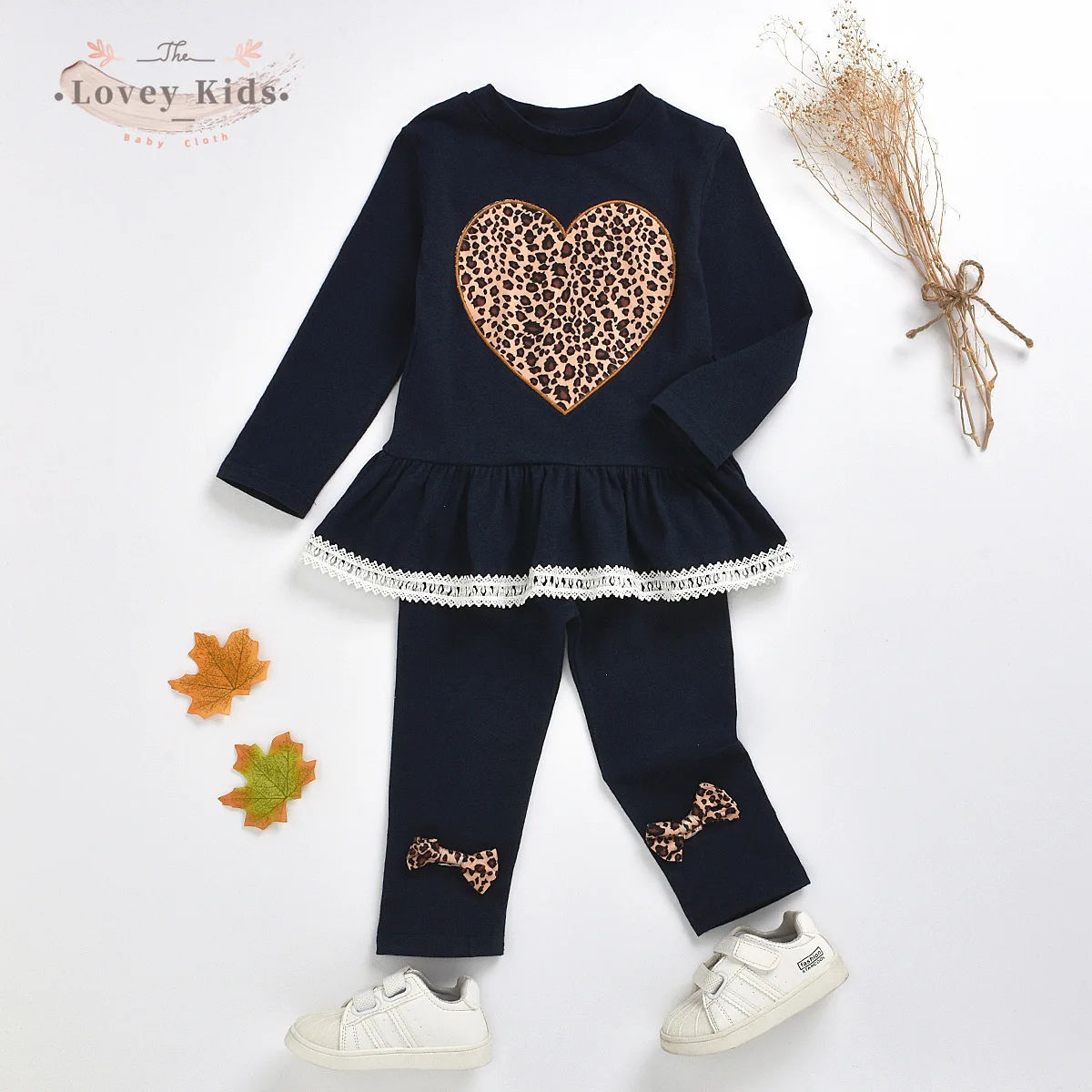 2020 Autumn Toddler Baby Girl Tracksuit Outfit Leopard Print LOVE Pattern 2PCS Set Long Sleeve Top Pants Bow Cotton Outfit
2020 Autumn Toddler Baby Girl Tracksuit Outfit Leopard Print LOVE Pattern 2PCS Set Long Sleeve Top Pants Bow Cotton Outfit