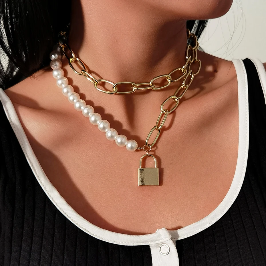 

Lacteo Neo Gothic Asymmetric Imitation Pearl Metal Chain Choker Necklace Hip Hop Lock Pendant Necklace for Women Jewelry Gifts