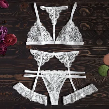 2020 New Sexy Lace Bra and Panty Set with Garter Women's Lingerie Transparent Brief Bra Sets Fashion Lingerie Femme lenceria 
2020 New Sexy Lace Bra and Panty Set with Garter Women's Lingerie Transparent Brief Bra Sets Fashion Lingerie Femme lenceria