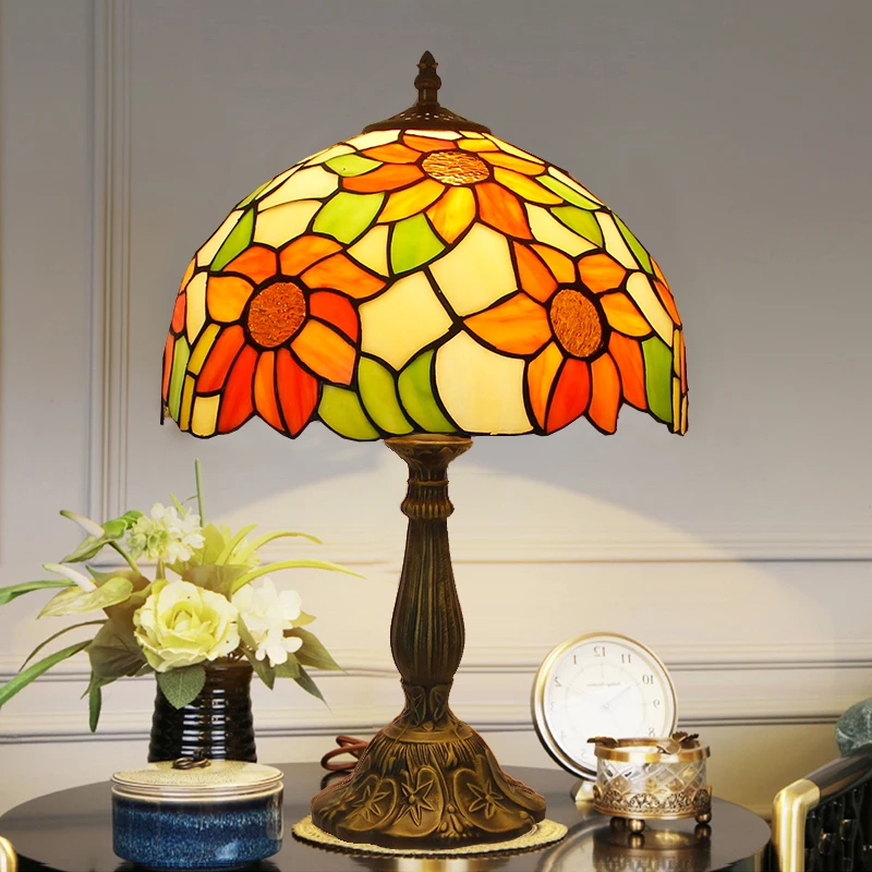 Tiffany style stained glass table lamp 12 inch Shade Sunflower Rose design table Reading lamp
Tiffany style stained glass table lamp 12 inch Shade Sunflower Rose design table Reading lamp